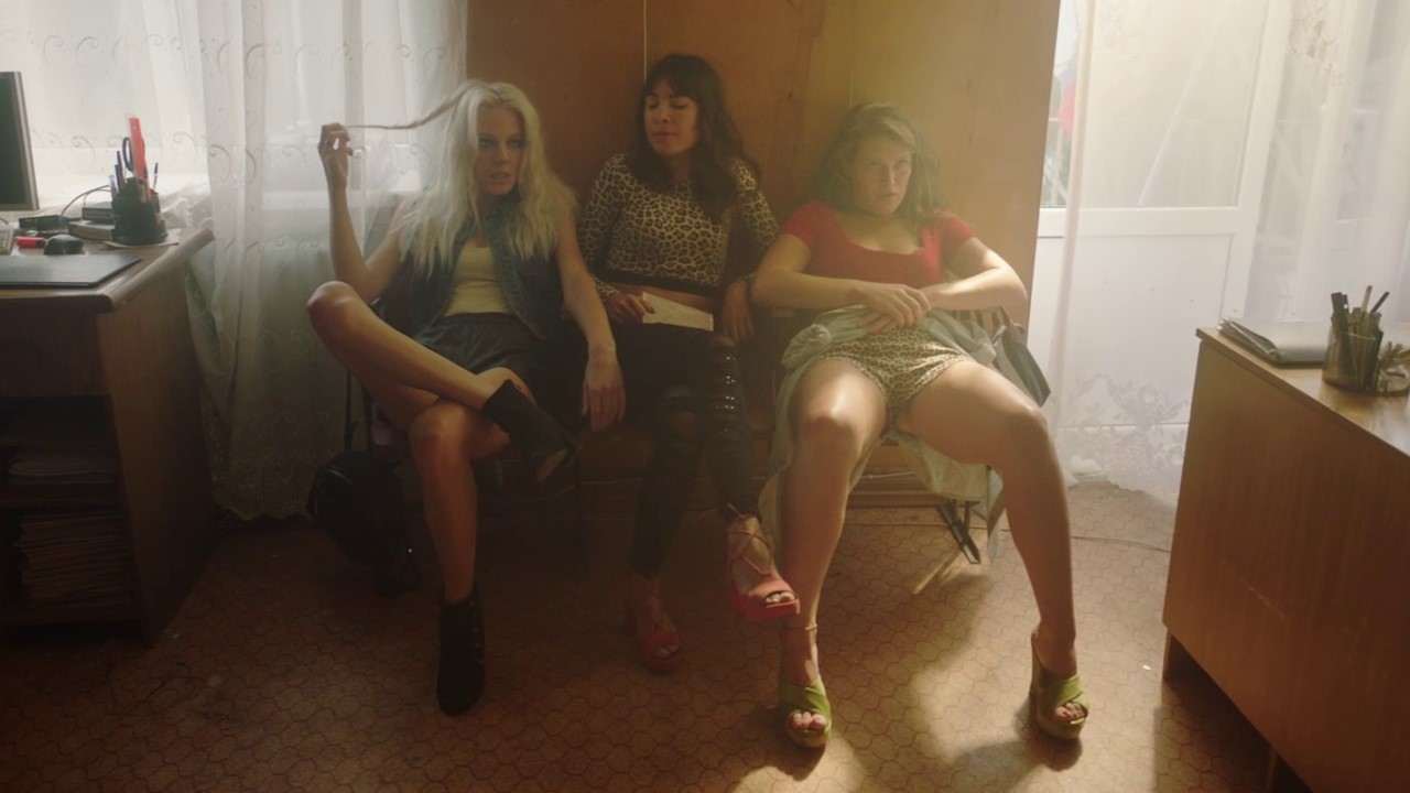 ЧИКИ 1 сезон 1 серия